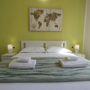 Iris Rooms